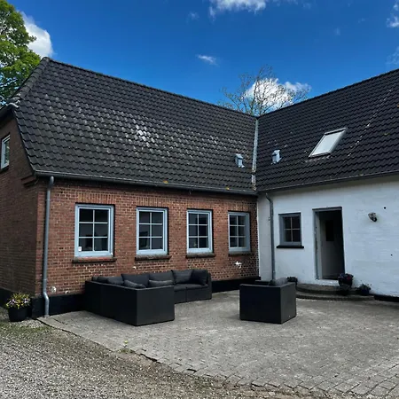 Feriehus Large Vacation For 12 People Logumkloster