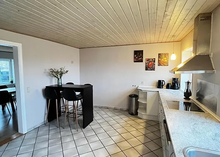 Large Vacation For 12 People Semesterbostad